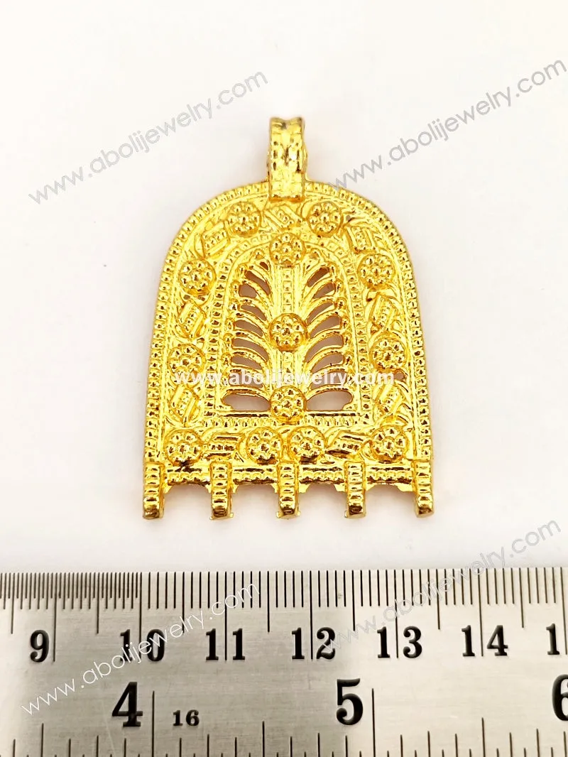 Golden pendant 15