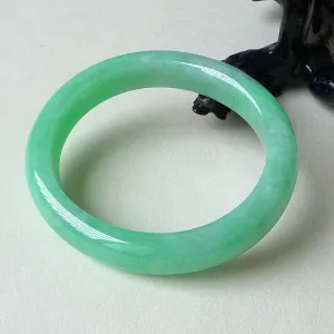 Natural Jade Bangle Jadeite Bangle Internal Diameter 52.7X46.3mm BER099