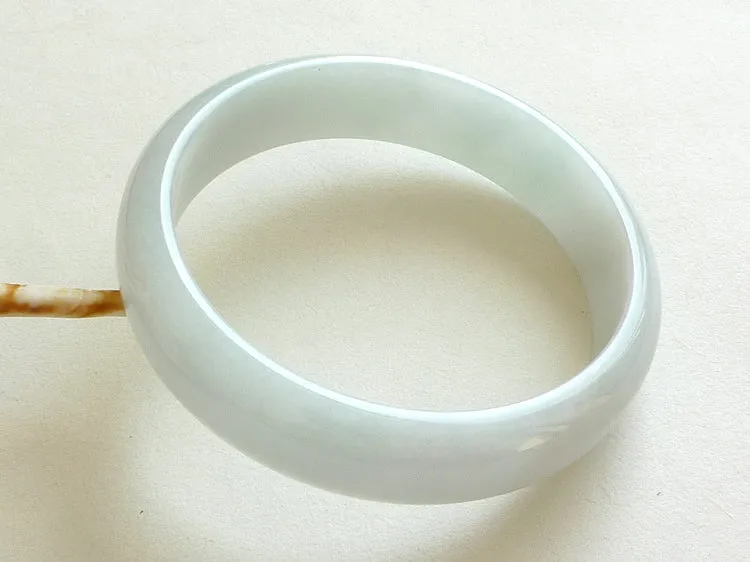 Natural Jade Bangle Jadeite Bangle Internal Diameter 55mm BER781