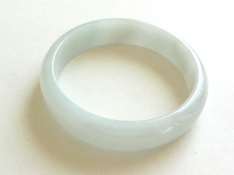 Natural Jade Bangle Jadeite Bangle Internal Diameter 55mm BER781