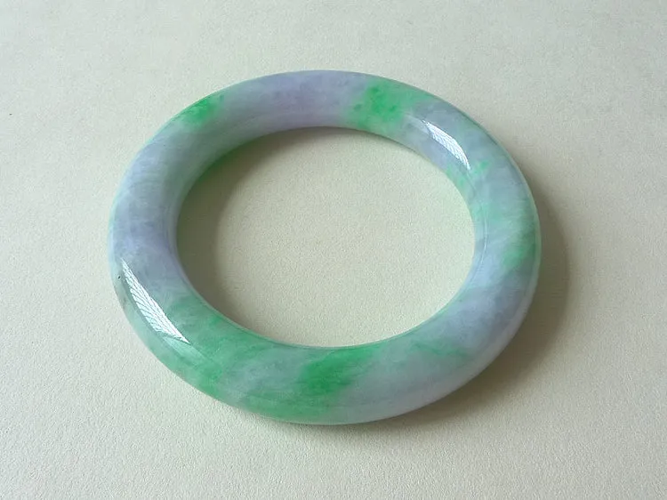 Natural Jade Bangle Jadeite Bangle Internal Diameter 56.8mm BER926