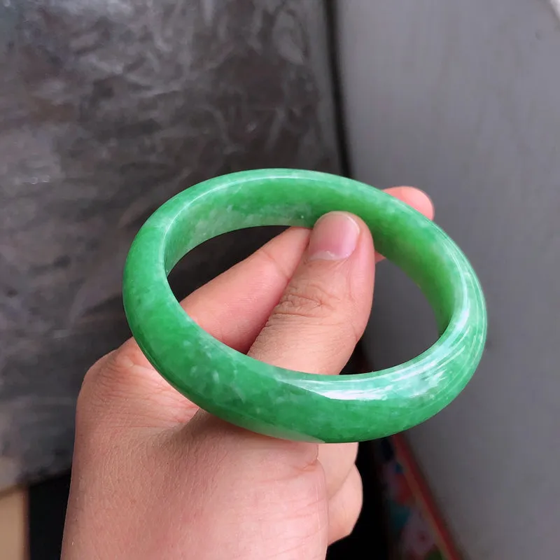 Natural Jade Bangle Jadeite Bangle Internal Diameter 57mm NBE073