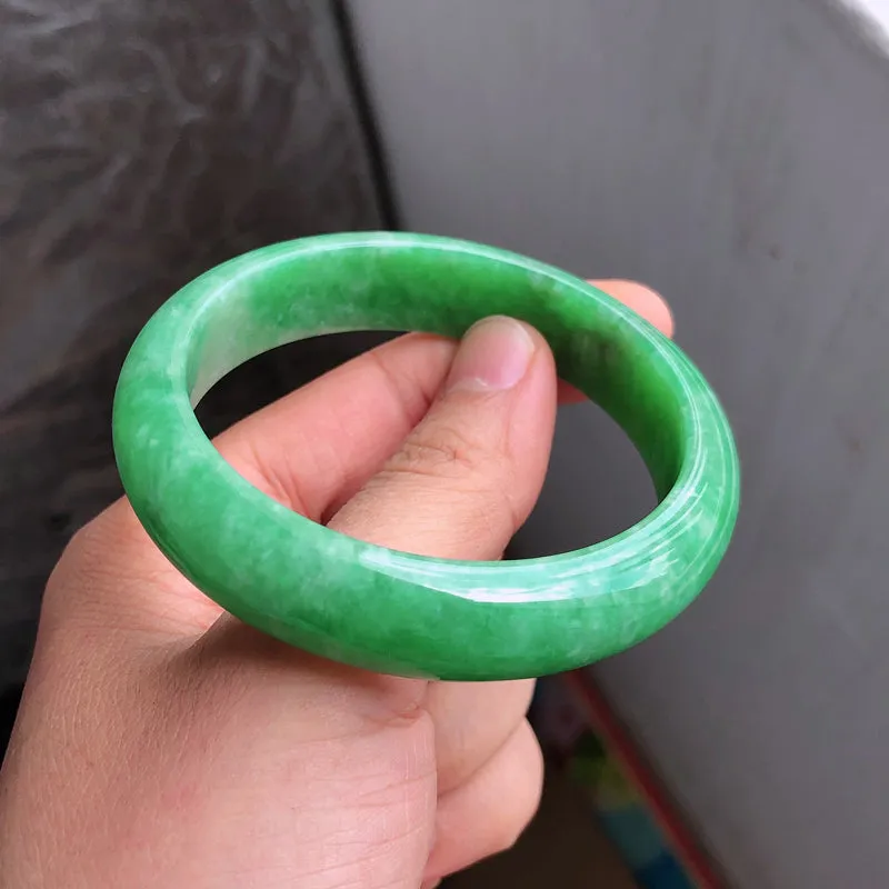 Natural Jade Bangle Jadeite Bangle Internal Diameter 57mm NBE073