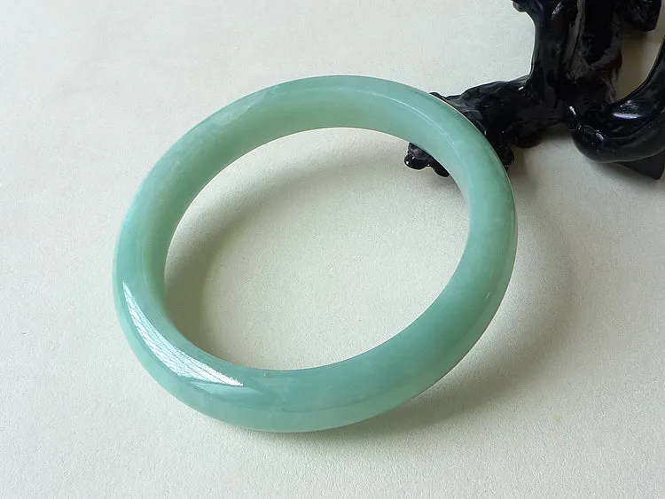 Natural Jade Bangle Jadeite Bangle Internal Diameter 59.2mm BER066
