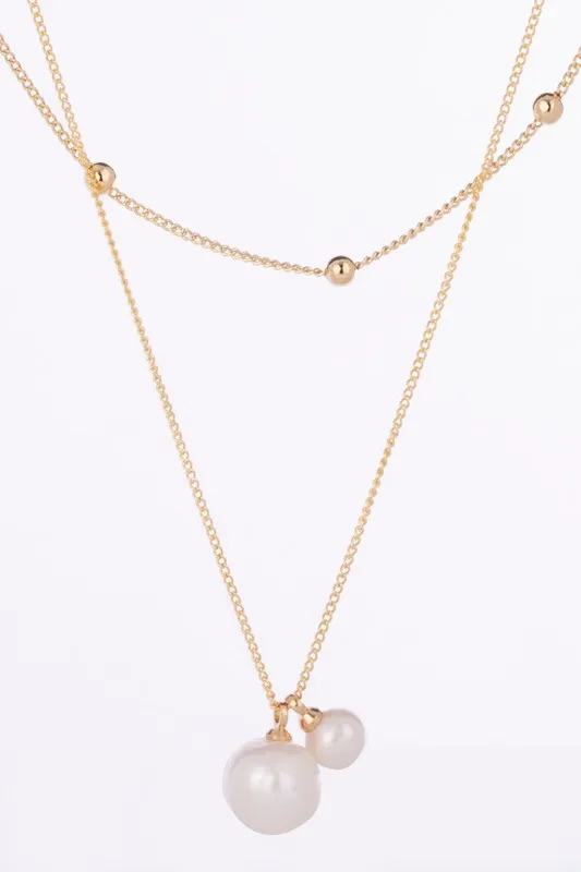 Natural pearl pendant necklace
