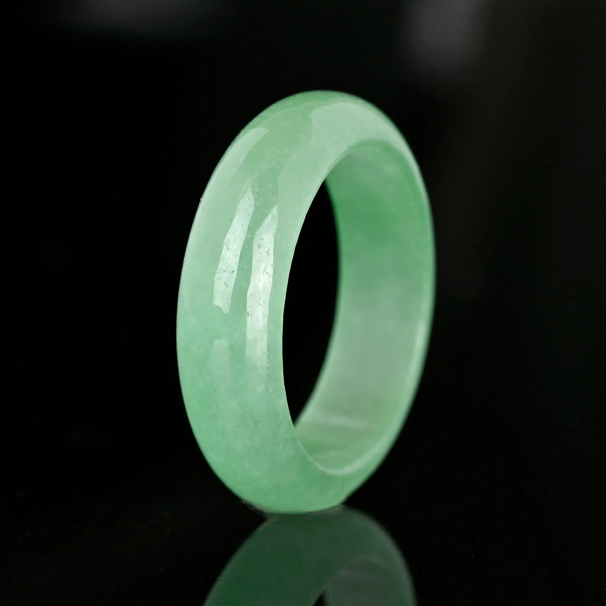 Vintage Moss in Snow Jade Ring Band
