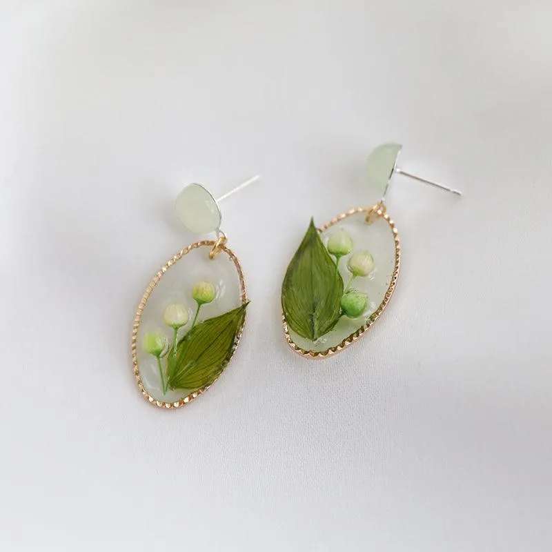Women's Fashion Oval Picture Frame Earrings
